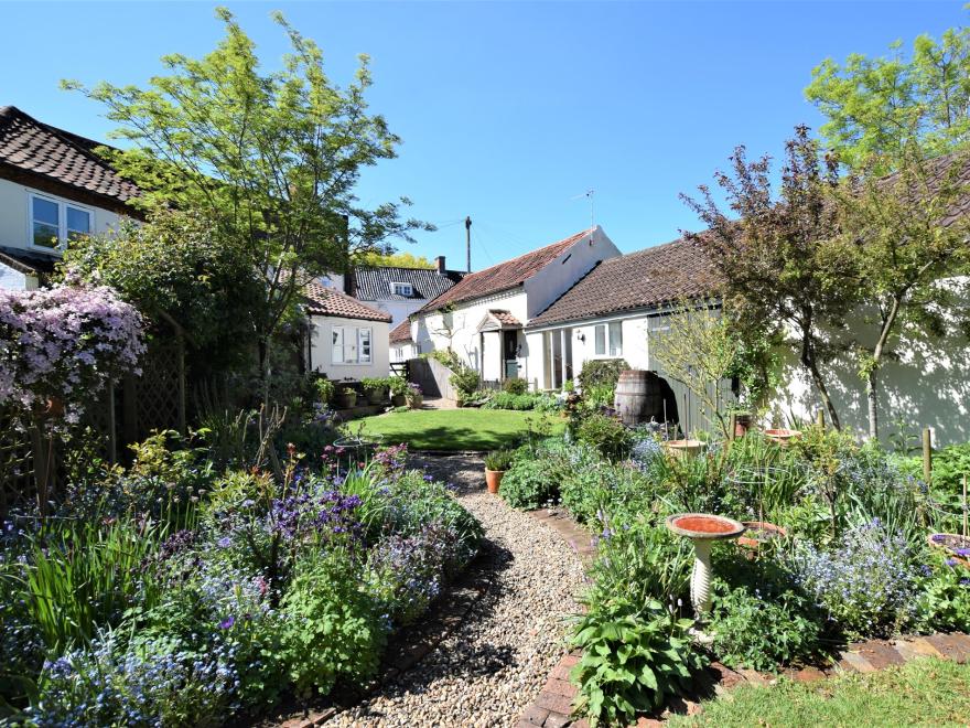 Cottage In Norfolk