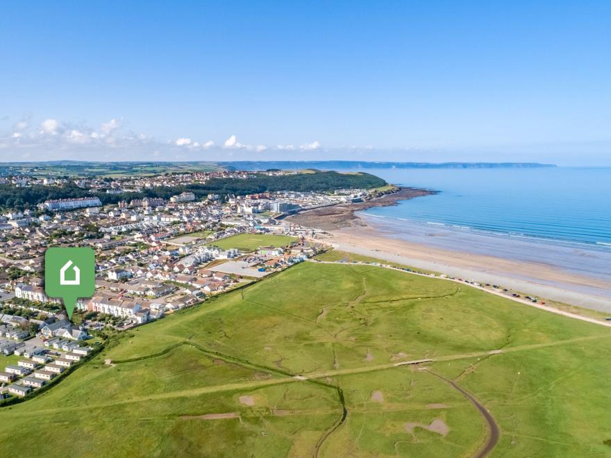 Apartment in Westward Ho!, North Devon