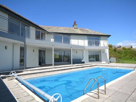 House in Crackington Haven, North Cornwall