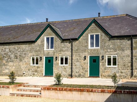 Barn in Melbury Abbas, Dorset