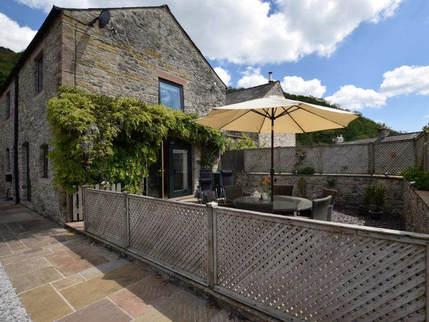 Cottage in Cressbrook, Derbyshire