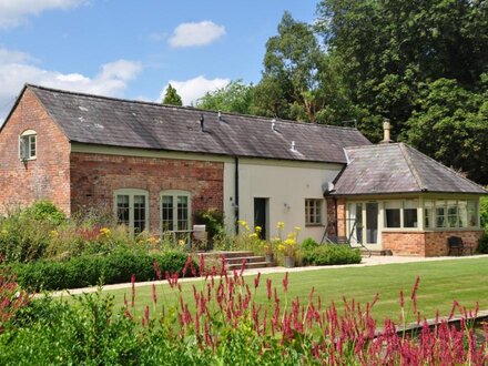 Cottage in Wotton-under-Edge, Gloucestershire