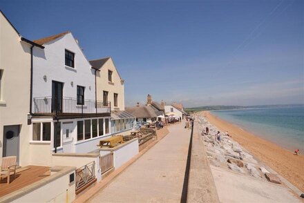 Shingle House