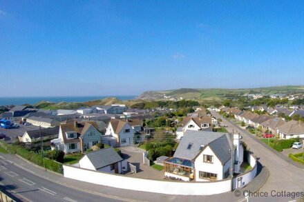 Croyde Waves | 4 Bedrooms