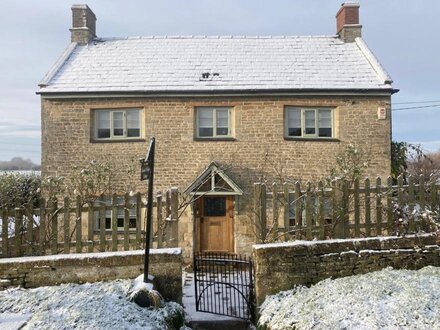 Radcot Bridge Cottage