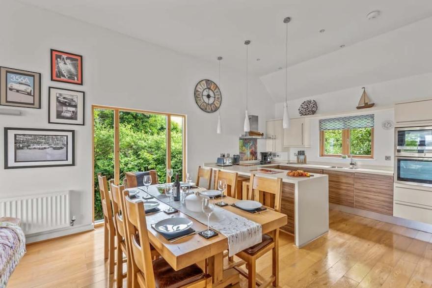 A stunning contemporary Cornish home boasting superb coastal views, swimming pool & sauna