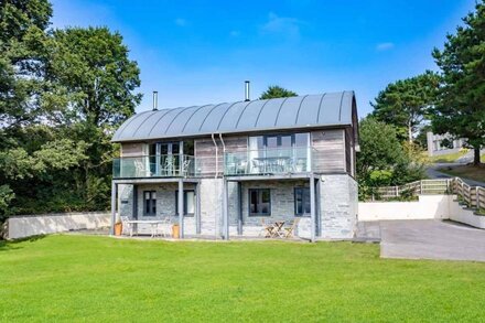 A stunning contemporary Cornish home boasting superb coastal views, swimming pool & sauna