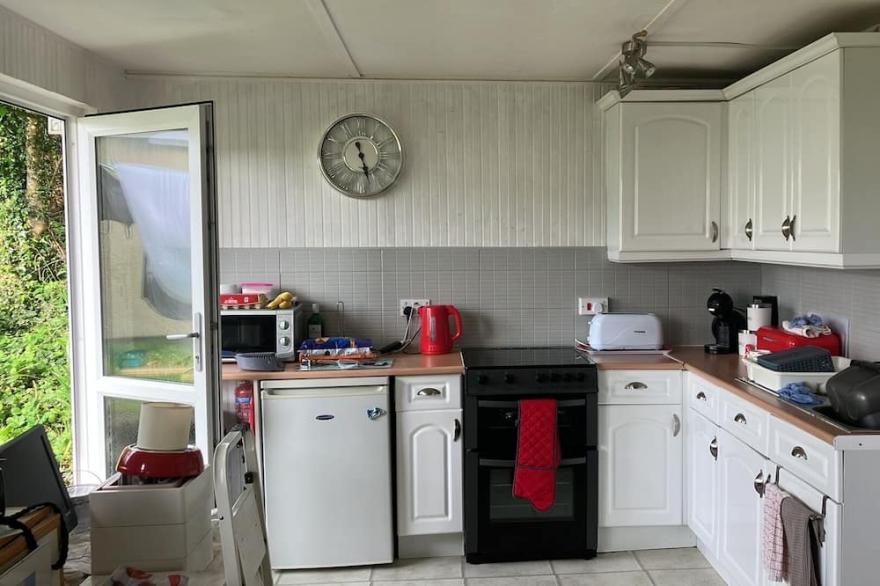2 bed chalet <br>sleeps 4