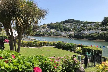 Sitting proudly in an elevated position above the tidal Newton Creek, on the River Yealm estuary, We