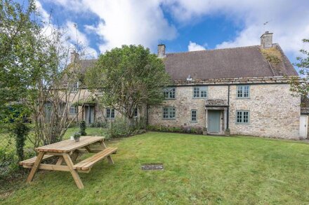 A beautiful 17th Century cottage, recently renovated to a high standard whilst retaining the charact