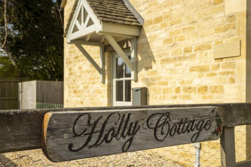 Pretty And Delightfully Cosy Detached Cottage Built From Classic Cotswold Stone