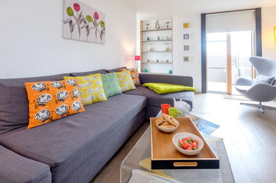 Regatta - sleeps 2 guests  in 1 bedroom