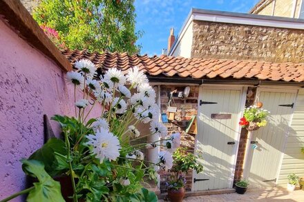 Cosy cottage in central Pickering, North Yorkshire. Ideal base for coast & moors