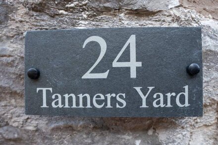 24 Tanners Yard -  Modern 2-bedroom first floor apartment, Kendal Town centre