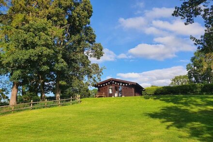 Romantic Log Cabin