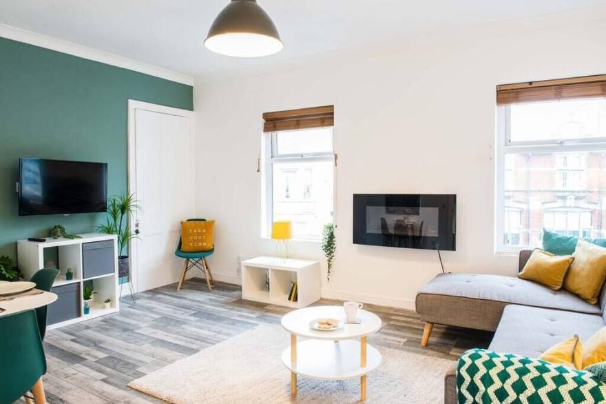 Green Gem Apartment