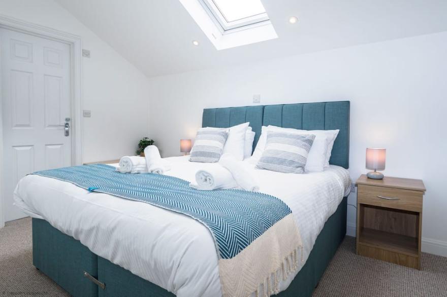 Penpoll: 2 bedroom cottage with private hot tub nr Falmouth/Helford River