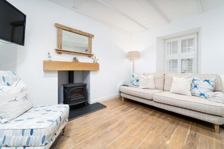 Drop Anchor – Downalong - St Ives – Sleeps 6