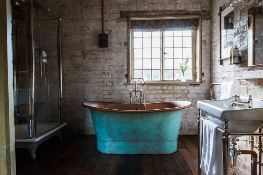 Grooms Cottage - Tack Room