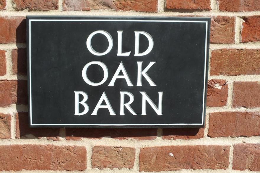 Beautifully Converted 16th Century Barn In The Heart Of Suffolk