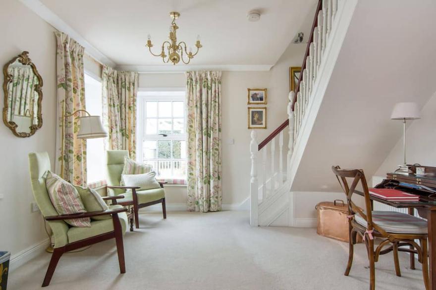 5 STAR HISTORIC  REFURBISHED OLD RECTORY