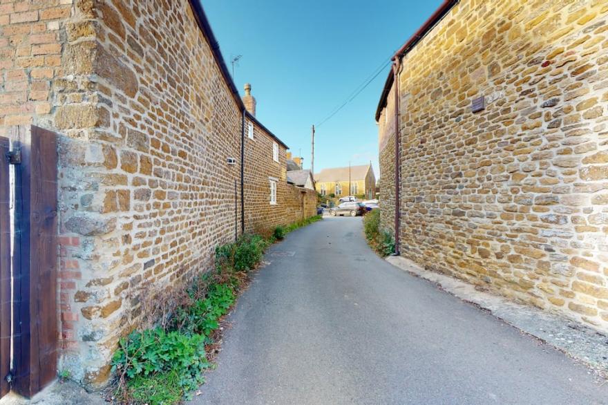 Hannah's Cottage I One Bedroom Cotswold Holiday Cottage Sleeps Two