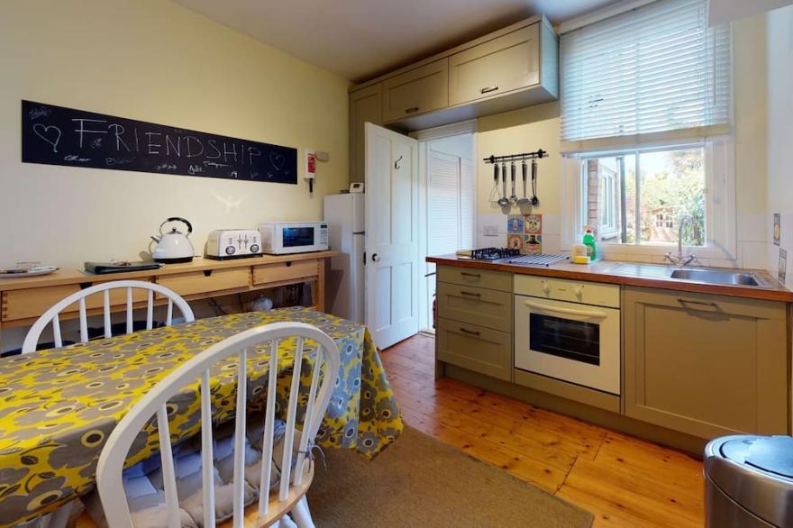 Quince Cottage Holiday Let 2 Bed & Sleeps 4