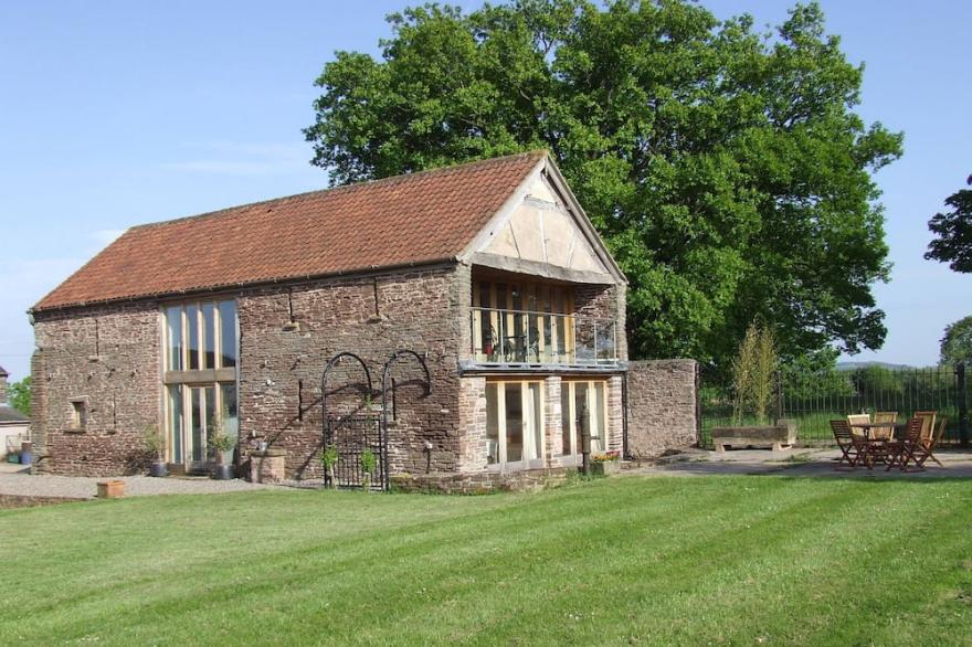 Barn Conversion In A Peaceful Location Ideal For Exploring The Welsh Borders.