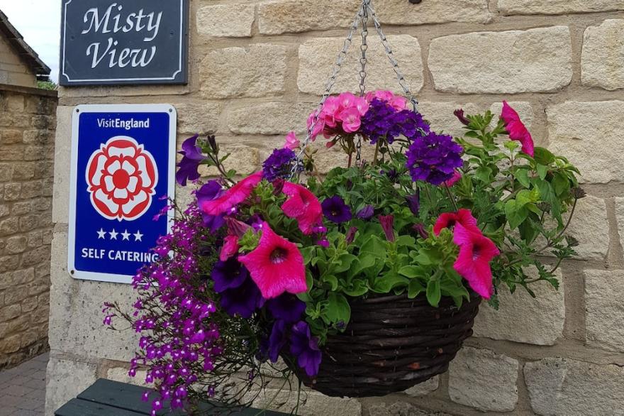 4 Star Cotswold Stone Cottage