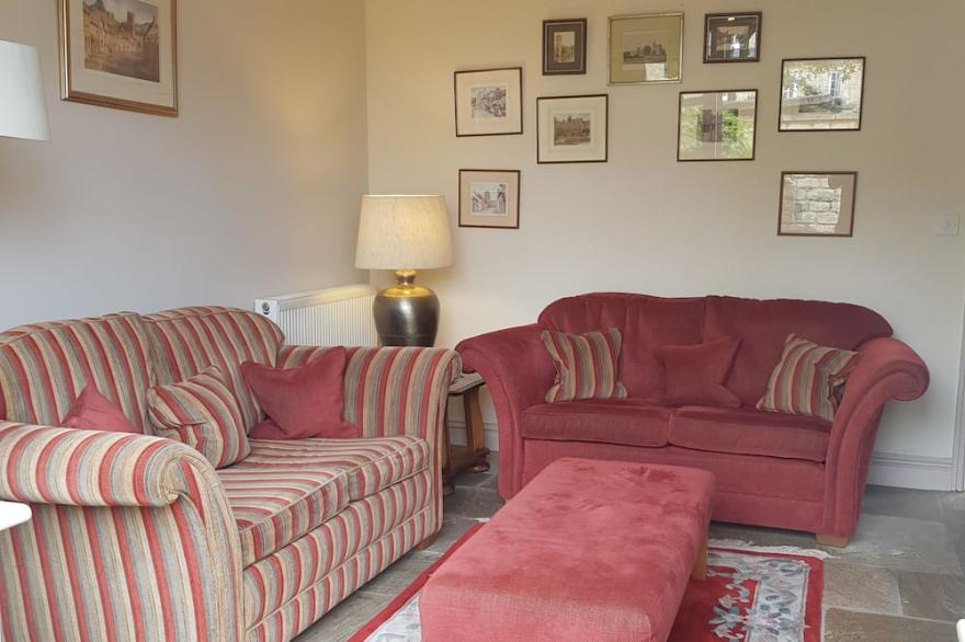 4 Star Cotswold Stone Cottage