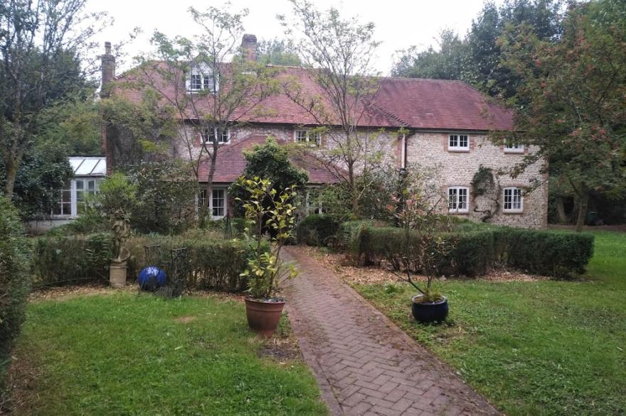 Peaceful 18th C Country House In The Heart Of A Nature Reserve, Near Chichester