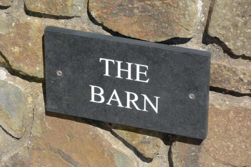 Beautiful cottage located in a delightful, quiet spot in the centre of Croyde
