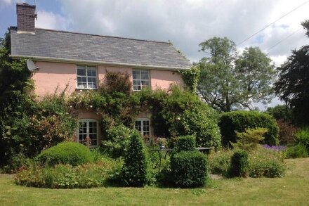 Detached Period Cottage With Stunning Views Over The Picturesque Dovey Valley