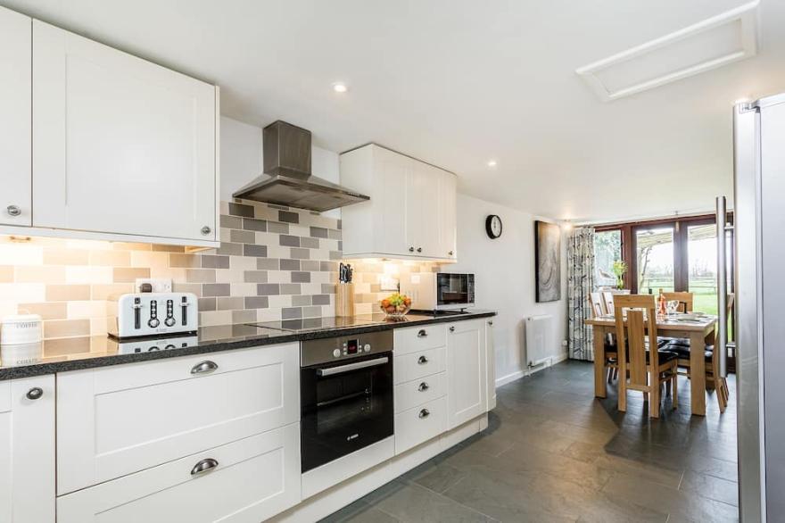 Beautiful stone barn in stunning rural location on Dorset - Somerset border.
