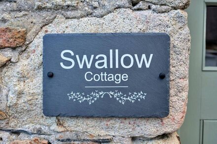 Swallow Cottage - Pet-friendly, Grade II listed