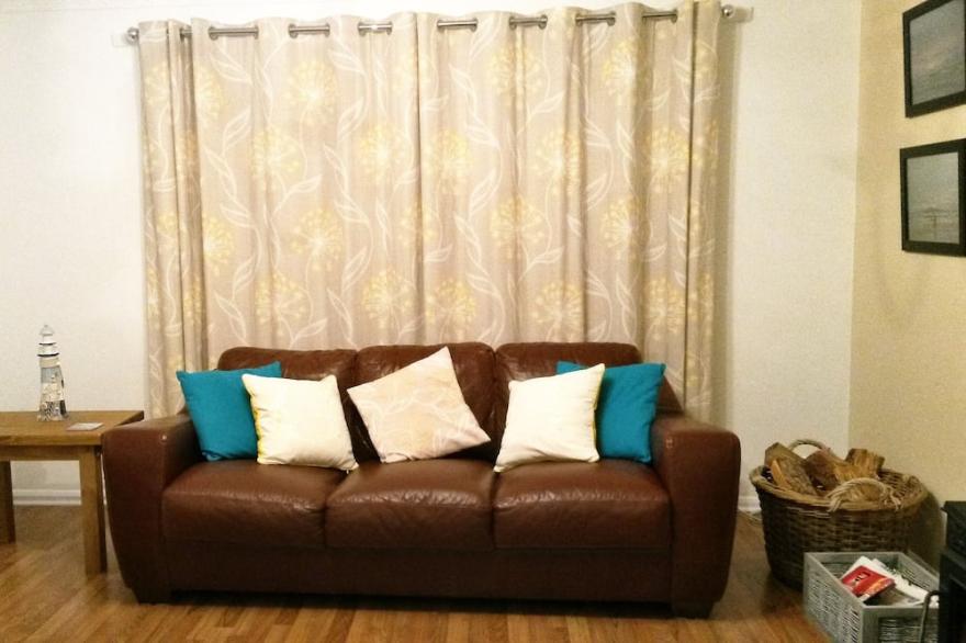 Pet and family friendly house in Crantock, near the beach and village centre