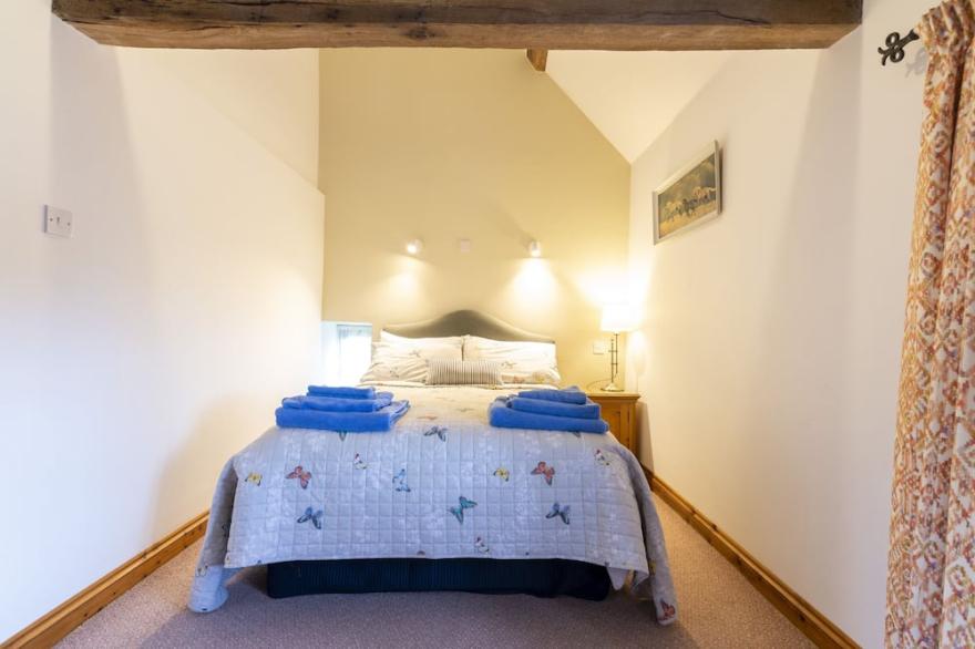 Mintridge - The Oast House - farm stay apartment set within 135 acres