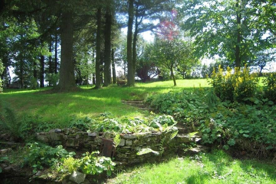 Fabulous, Spacious Hillside Cottage In Secluded Garden With Panoramic Views