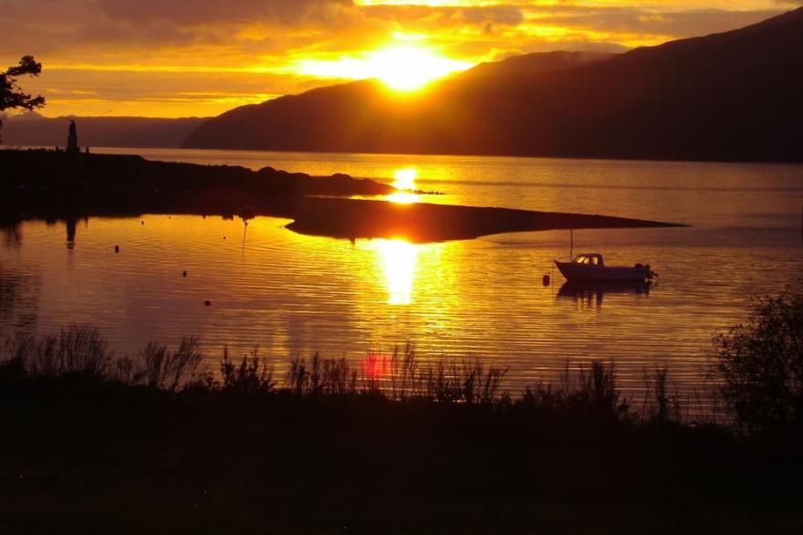 Self-catering Cottage In Glenelg Looking Over The Sleat To Skye