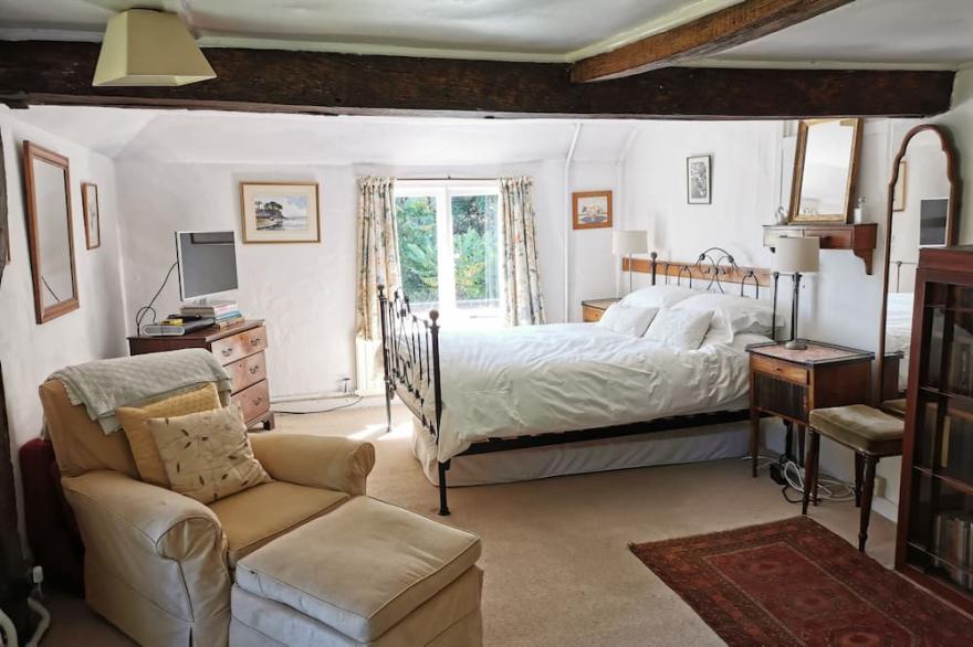 A beautiful 15th century country cottage near Mayfield with stunning views