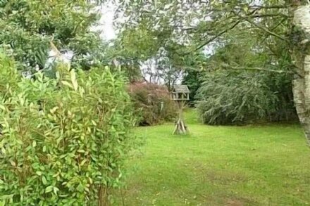 Detached Cottage With Private Walled Garden