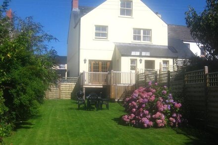 Luxury cottage near the beach in the Pembrokeshire Coast National Park