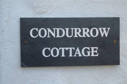 Charming Cottage, pet friendly, large garden, parking,rural,July vacancies