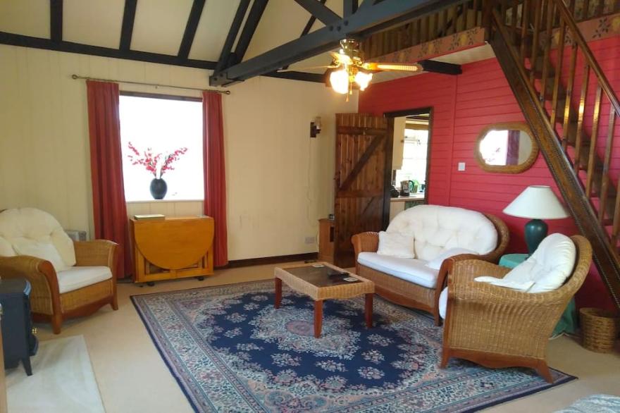 Pet friendly 1 bed cottage in Sellindge, Kent