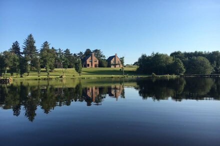 Kingfisher Lodge gives guests direct access to Lough Erne and private jetty.