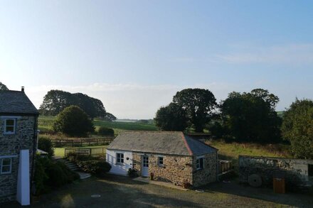 Self Catering Rural Farm Cottage + Heated Pool Cornwall | Morvoren Cottage