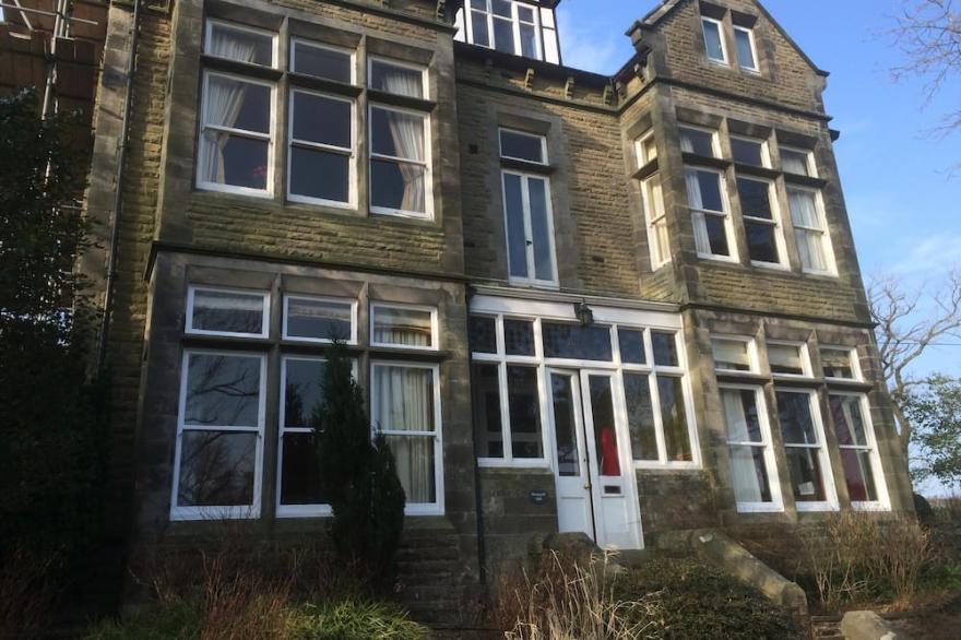Very Spacious Victorian Apartment, With A Country Cottage Feel, Yorkshire Dales