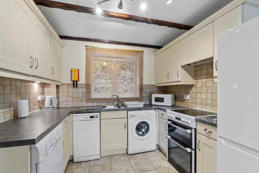 Conveniently located to explore all that Cornwall and Devon have to offer