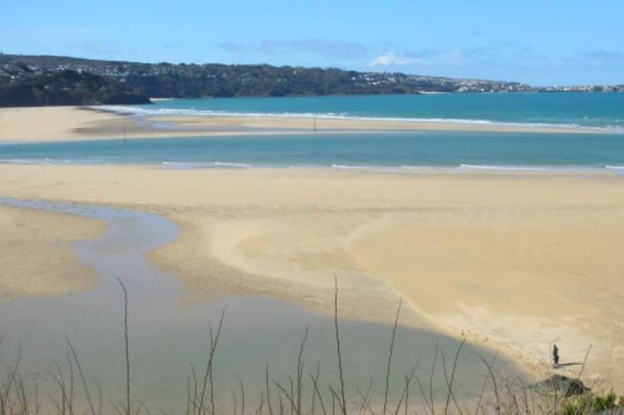 St Ives Bay.  Self Catering Traditional Beach Chalet. Sleeps 4. Close To Beach!