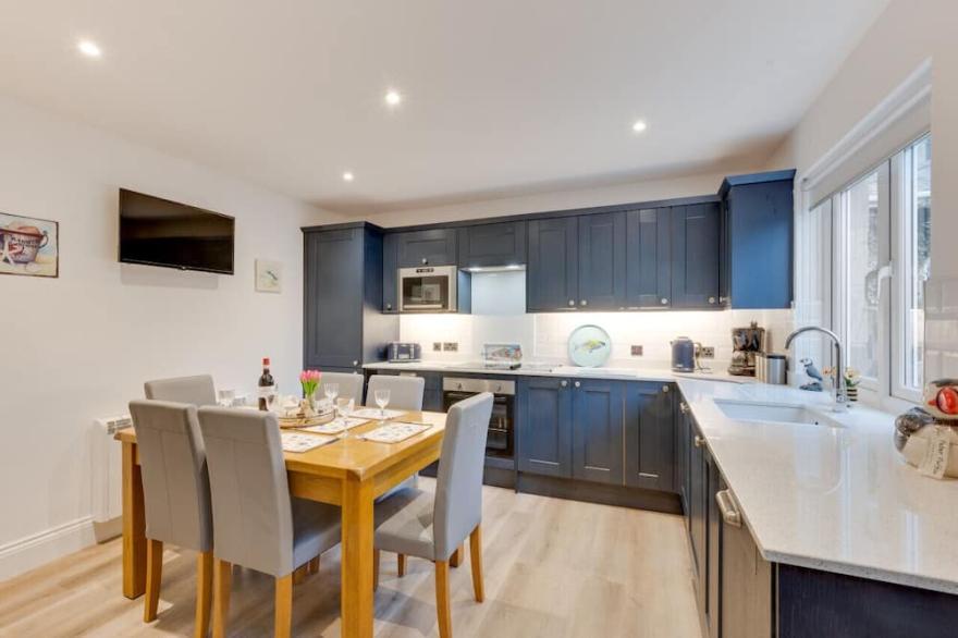 St Ebbas Peep - Three Bedroom House, Sleeps 6